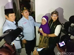 Tangis Haru Mak Icah Usai Rumah Diperbaiki Pemkot Bandung