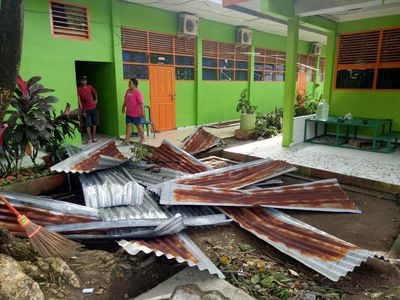 Penampakan SMP di Makassar yang Rusak Parah Diterjang Puting Beliung