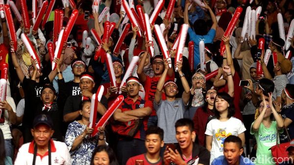 Ribuan Penonton Ramaikan Final Indonesia Masters 2018