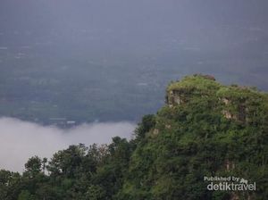 Puncak Suroloyo, Tempat Tenang dan Sejuk di Kulonprogo