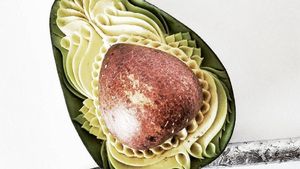 Keren! Ini 10 Kreasi Unik Ukiran Buah Alpukat dan Tato Biji Alpukat