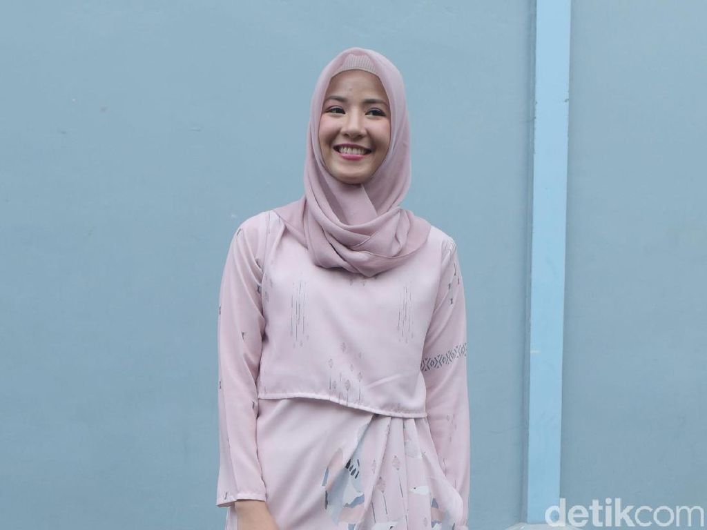 Citra Kirana Curhat Pada Natasha Rizky Sebelum Menikah Citra Kirana Curhat Pada Natasha Rizky Sebelum Menikah
