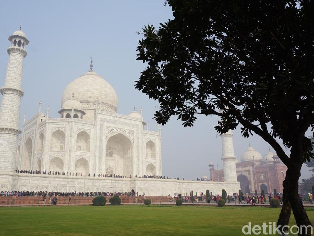Kasus Covid-19 Meroket, Taj Mahal Perpanjang Masa Penutupan