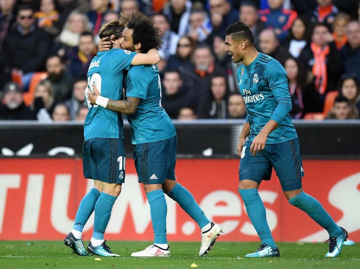 Luka Modric menegaskan Real Madrid tetap disegani lawan-lawannya, meski lajunya tersendat. (Foto: David Ramos/Getty Images)