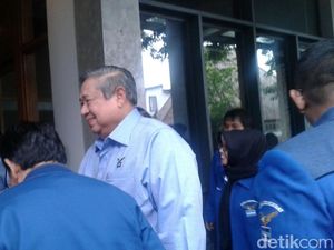 Jelang Verifikasi Faktual KPU,  SBY-AHY Tiba di Kantor DPP Demokrat Jelang Verifikasi Faktual KPU,  SBY-AHY Tiba di Kantor DPP Demokrat