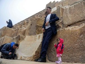 Foto: Ketika Pria Tertinggi Bertemu dengan Wanita Terpendek Sedunia