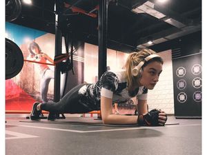 Seksinya Natasha Ryder, Adik Kimberly Ryder yang Suka Olahraga