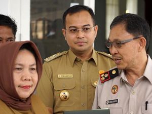 Wali Kota Pangkalpinang Bagikan Sertifikat Tanah