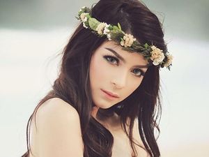 Foto: Cantiknya Sandra Olga, Presenter Olahraga yang Lahir di Pesawat