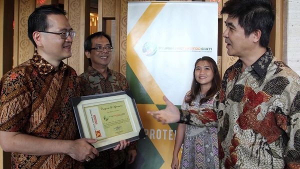 Pencairan Klaim Asuransi Rp 13,5 M