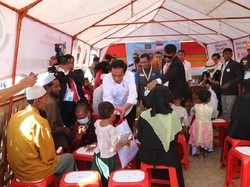 Jokowi Janjikan Rumah Sakit Lapangan ke Pengungsi Rohingya