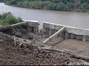 Baru Selesai Dibangun, Tanggul Pemali di Brebes Ambrol