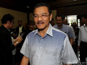 Sambangi KPK, Gamawan Fauzi: Diperiksa untuk Novanto Sambangi KPK, Gamawan Fauzi: Diperiksa untuk Novanto