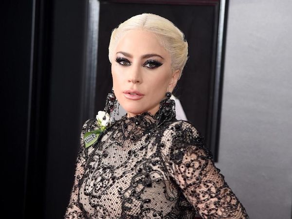 Ada Lady Gaga dan Rihanna, 8 Selebritis yang Idap Gangguan Tidur