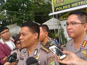 Buruh Unjuk Rasa di Monas Peringati Hari Perempuan Internasional Buruh Unjuk Rasa di Monas Peringati Hari Perempuan Internasional