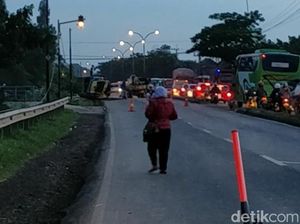 Kecelakaan Beruntun Melibatkan 10 Kendaraan di Purwodadi, 2 Tewas
