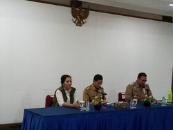 Buka Rapat, Sandiaga Perang Pantun dengan Bupati Kepulauan Seribu