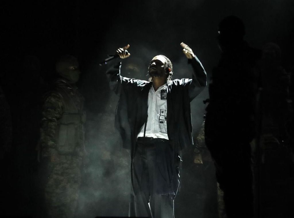 Kendrick Lamar Resmi Terima Piala Pulitzer Kendrick Lamar Resmi Terima Piala Pulitzer