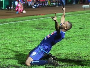 Hadapi Bhayangkara FC, Arema Unggul Stamina