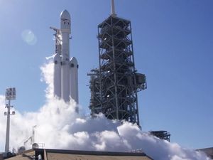 SpaceX Pecahkan 4 Rekor dalam Sehari