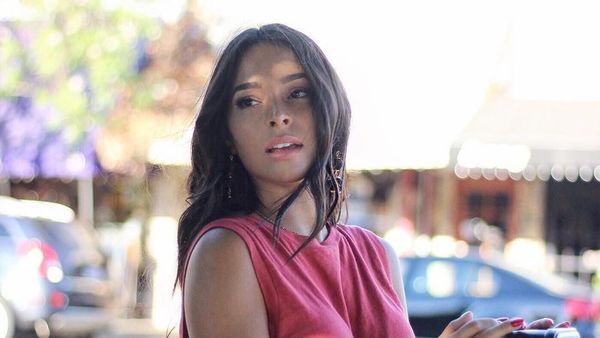 Potret Jessica Caban, Pacar dan Sumber Inspirasi Bruno Mars
