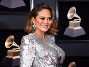 Wah, Anak Kedua Chrissy Teigen dan John Legend Bakal Diberi Nama Makanan!