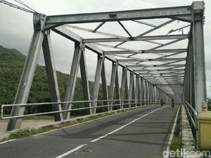 Foto: Balada Mahasiswi UNS yang Dibuang Pacar ke Sungai Foto: Balada Mahasiswi UNS yang Dibuang Pacar ke Sungai