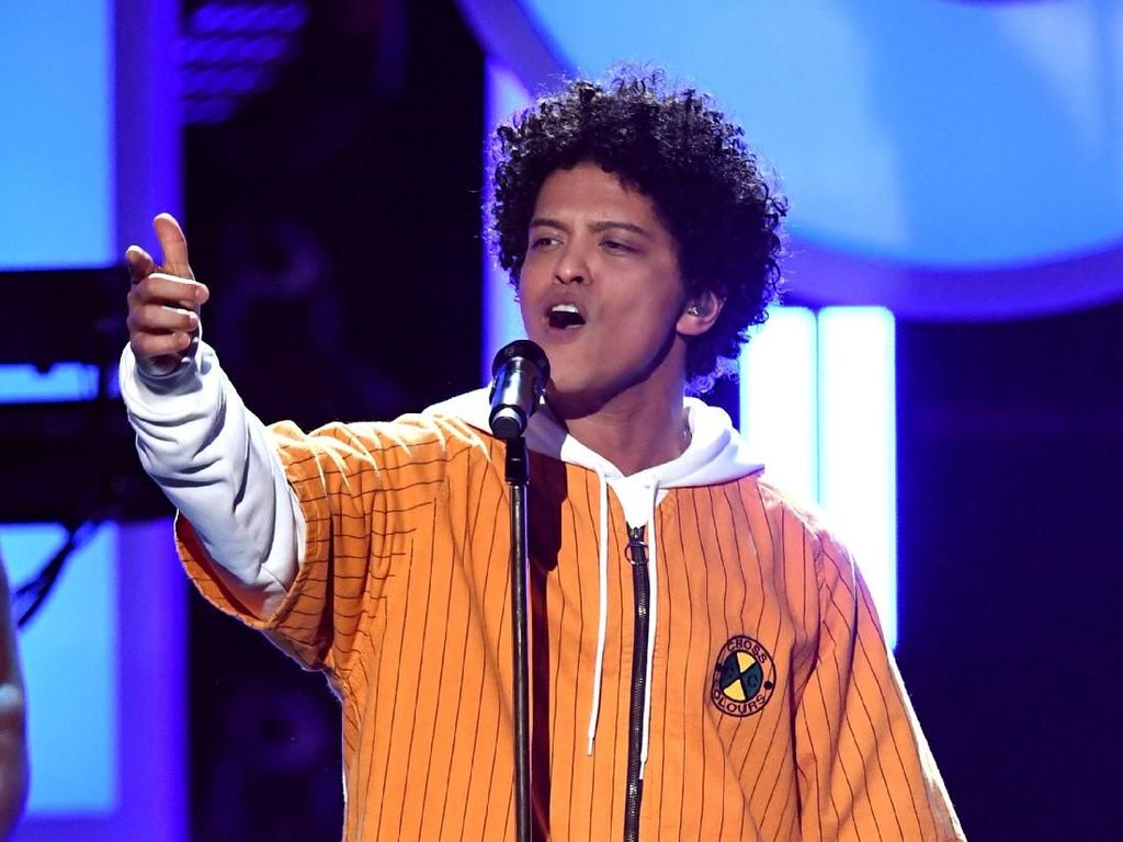 Ups, Bruno Mars Ngamuk Lagunya Ada di Daftar Pembatasan KPID Jabar Ups, Bruno Mars Ngamuk Lagunya Ada di Daftar Pembatasan KPID Jabar