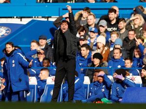 Penggawa Chelsea Tetap Berdiri Tegak di Belakang Conte