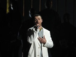 Sekelas Sam Smith Didepak dari Aplikasi Kencan, Kenapa?
