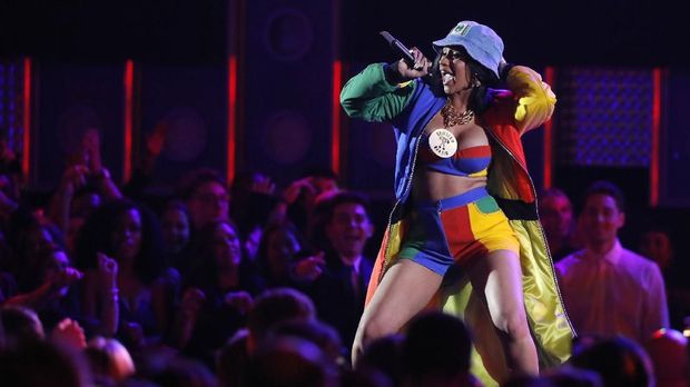 Cardi B, dari Panggung Striptis ke Panggung Grammy