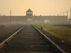 Israel Kecam Polandia Terkait RUU Holokos