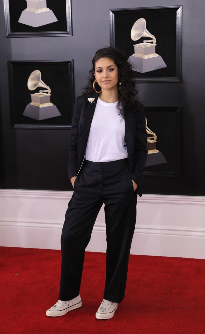 Alessia Cara baru saja menang untuk kategori Best New Artist dalam Grammy Awards 2018. Foto: REUTERS/Andrew Kelly