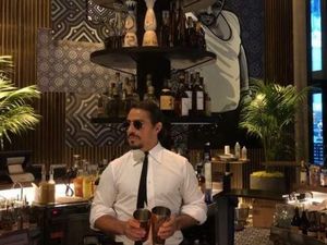Salt Bae Bakal Buka Restoran di Arab Saudi dan Jual Steak Emas! Salt Bae Bakal Buka Restoran di Arab Saudi dan Jual Steak Emas!