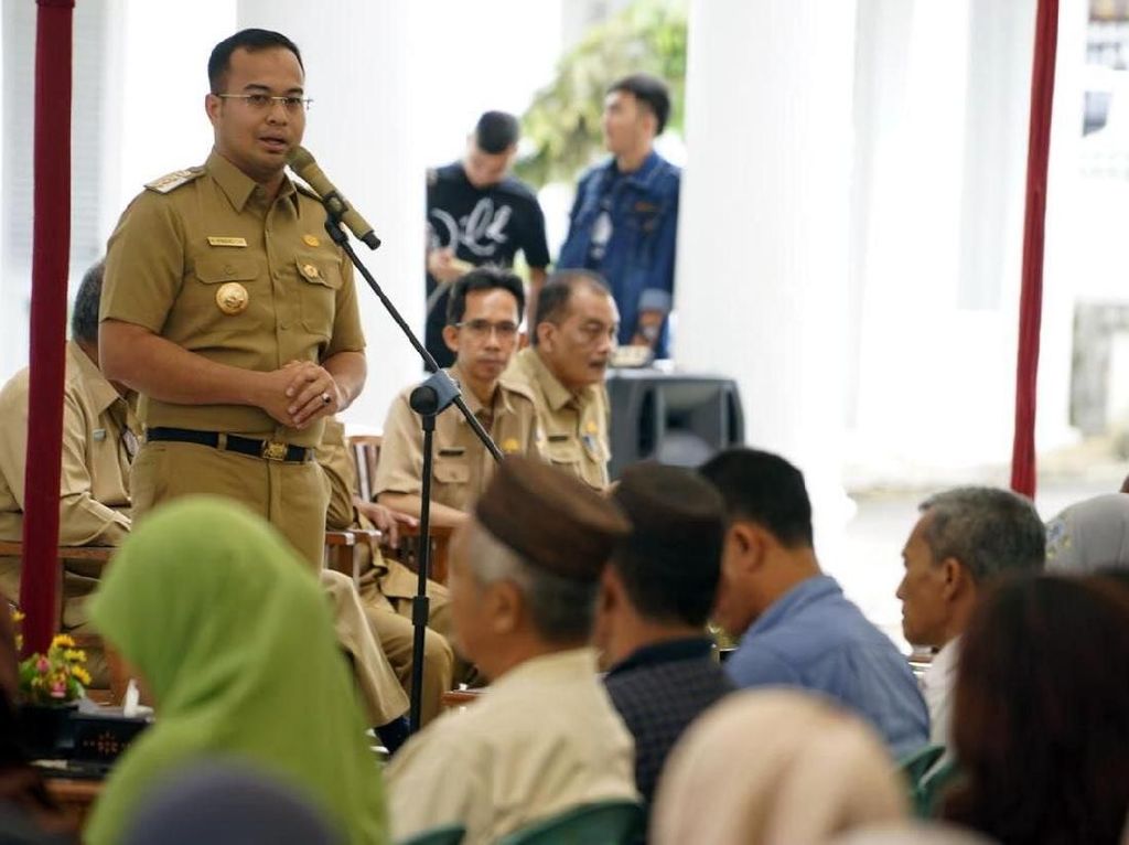 Petikan Pidato Soekarno di Sambutan Terakhir Walkot Pangkalpinang Petikan Pidato Soekarno di Sambutan Terakhir Walkot Pangkalpinang