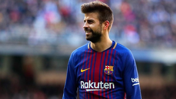 Teken Kontrak Baru, Pique: Barca atau Tidak Sama Sekali