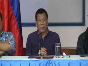 Duterte Desak Bantuan untuk Pengungsi Gunung Mayon