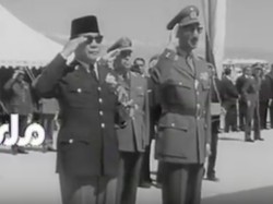 Ke Afghanistan 1961, Sukarno Disambut Raja Dengan Upacara Militer
