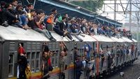 Kereta RI Juga Pernah Bikin Merinding Seperti di India Lho