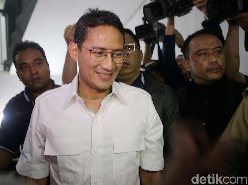 Crane Proyek DDT Ambruk, Sandi: Jangan Buru-buru Kejar Infrastruktur Crane Proyek DDT Ambruk, Sandi: Jangan Buru-buru Kejar Infrastruktur