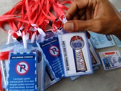 Tak Ada Rasa Jenuh Saat Urus SIM di Gresik, Kartu Ini Jawabannya