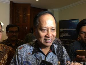 Kartu Kuning Ketua BEM UI, Menristek: Kalau Bertemu Lebih Baik Kartu Kuning Ketua BEM UI, Menristek: Kalau Bertemu Lebih Baik