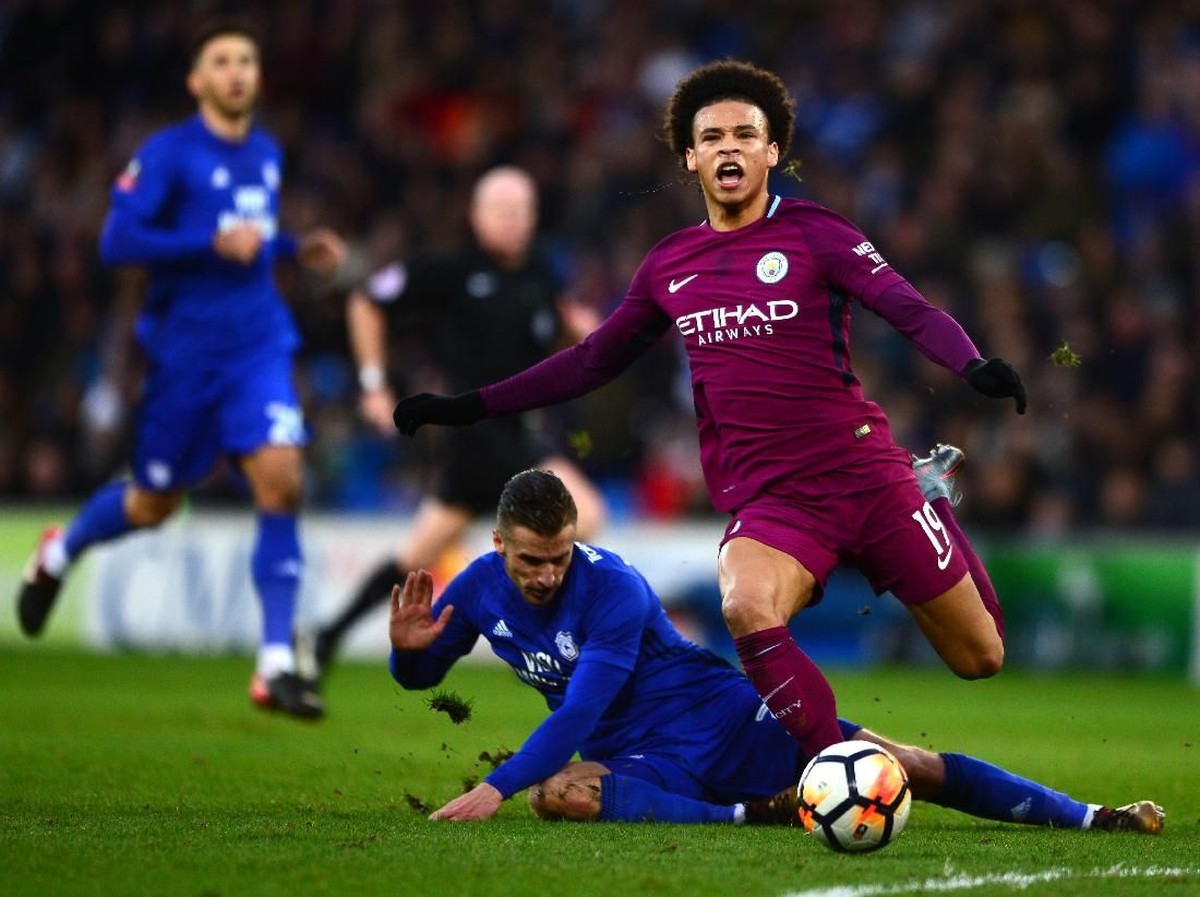 Tekel brutal Joe Bennett menyebabkan Leroy Sane cedera (Harry Trump/Getty Images)
