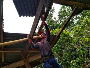 Kubah Masjid Jatuh Diterjang Puting Beliung di Sulsel