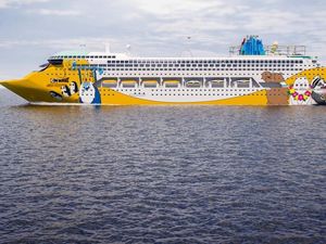 Kapal Pesiar Unyu-unyu Bertema Kartun Siap Meluncur