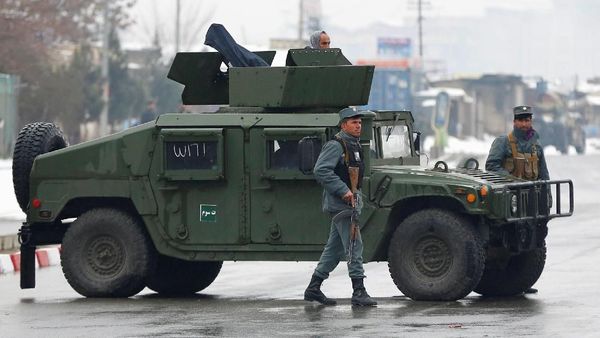 Foto: Pengamanan Ekstraketat Saat Jokowi Tiba di Afghanistan