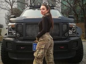 Ini Cosplayer yang Pernah Disebut Tentara Tercantik