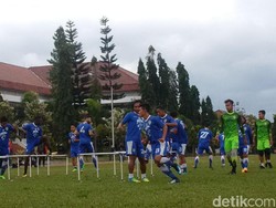 Persib Gelar Uji Coba Lagi, Masih Tanpa Essien