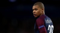 3. Kylian Mbappe (penyerang). Ketajaman pemain kelahiran Paris, Prancis pada 20 Desember 1998 (19 tahun) itu sudah membuat Paris Saint-Germain akan menebusnya dengan 180 juta euro. Musim ini telah membuat 15 gol dan 14 assist untuk PSG. (Foto: Catherine Ivill/Getty Images)