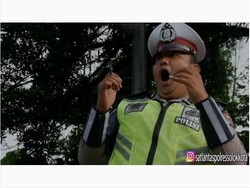 Kocak, Tilang Emak-emak, Polantas Malah Dikutuk Jadi Batu